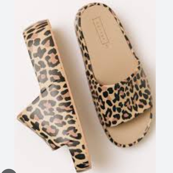 Corkys Paradise Slide Sandals in Leopard - Picture 4 of 4